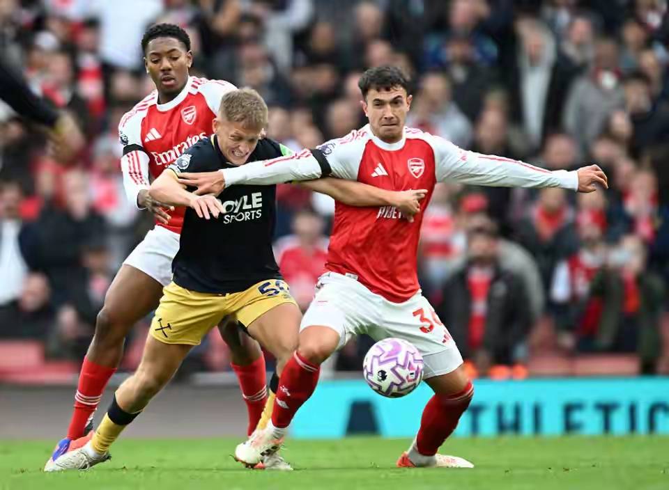 揪心！米兰砸1.4亿引援仍5场3败，欧冠席位要凉？